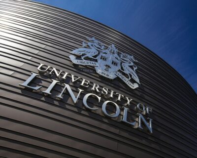 University,of,Lincoln,Logo,Isaac,Newton,700×560